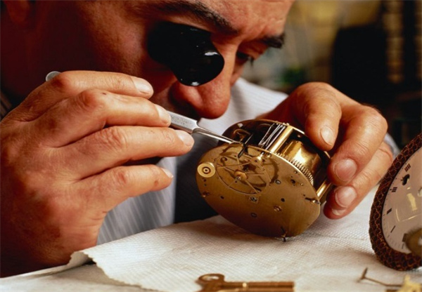 Recommended Solutions for Stoppage Issues of IWC Watches (Picture)