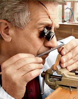 Thomas Giannini - Watchmaker of Chengdu Hendley Repair Center
