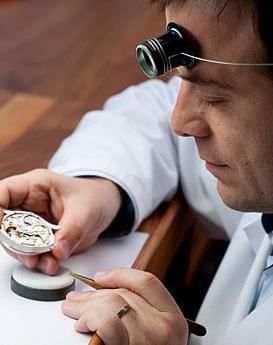 Björn Möller - Senior Watchmaker at Nanjing Hengdeli Service Center